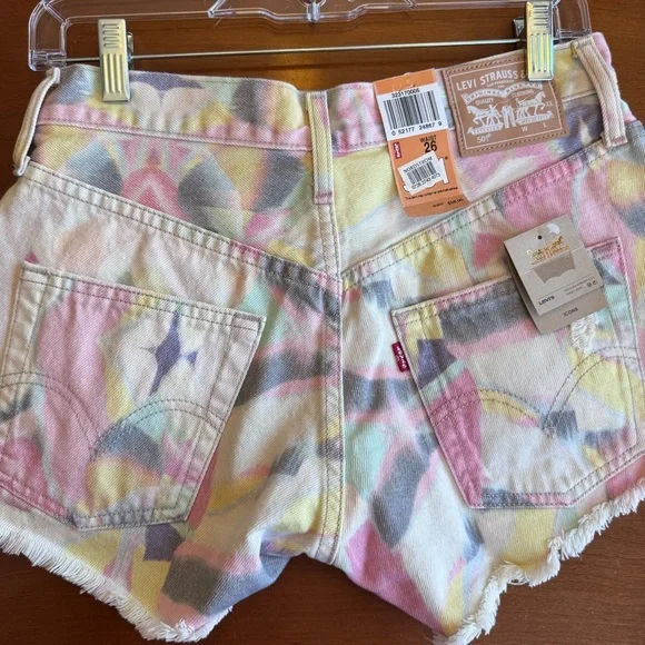 Levi's 501 Button Fly Distressed Cut-Off Raw Hem Grunge Tie Dye Shorts Size 26 - Picture 6 of 14